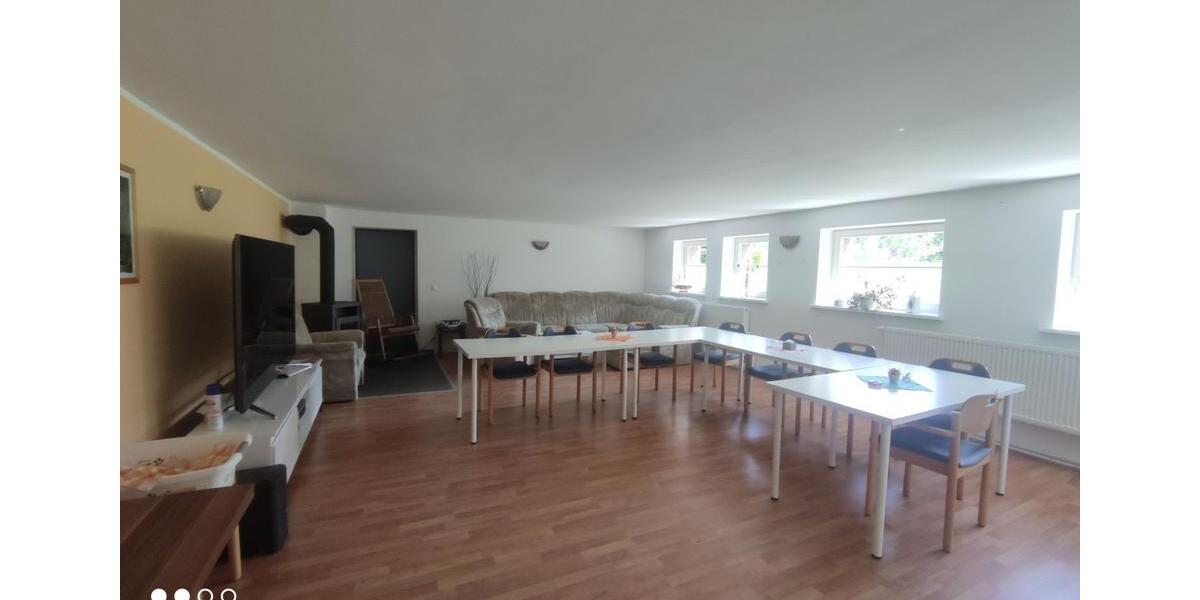 Erdgeschoßwohnung Bitterfeld-Wolfen Bitterfeld - 1 Zimmer, 30 m&sup2;, 255&euro; | Angebot:26564403
