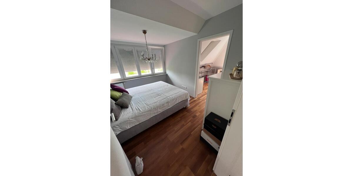 Dachgeschoßwohnung Neufahrn bei Freising Mintraching-Grüneck - 3.5 Zimmer, 94 m&sup2;, 2.350&euro; | Angebot:25841392