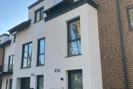 Haus Schloß Holte-Stukenbrock Stukenbrock - 5.5 Zimmer, 166 m&sup2;, 1.870&euro; | Angebot:26604364