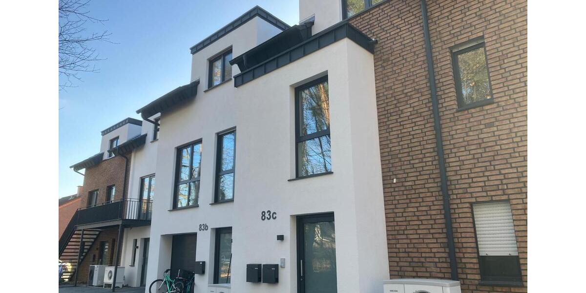 Reihenhaus Schloß Holte-Stukenbrock Stukenbrock - 5.5 Zimmer, 166 m&sup2;, 1.870&euro; | Angebot:26604364