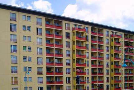 Wohnung Hoyerswerda - 1 Zimmer, 32 m&sup2;, 187&euro; | Angebot:27020124