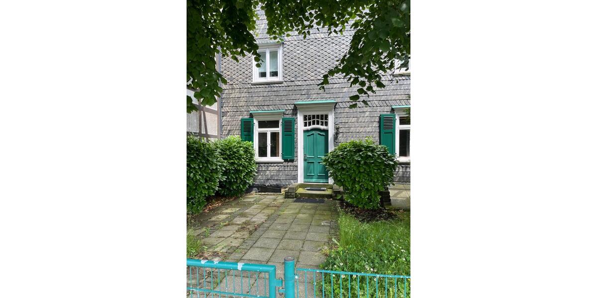 Erdgeschoßwohnung Wermelskirchen - 2 Zimmer, 75 m&sup2;, 750&euro; | Angebot:25233613