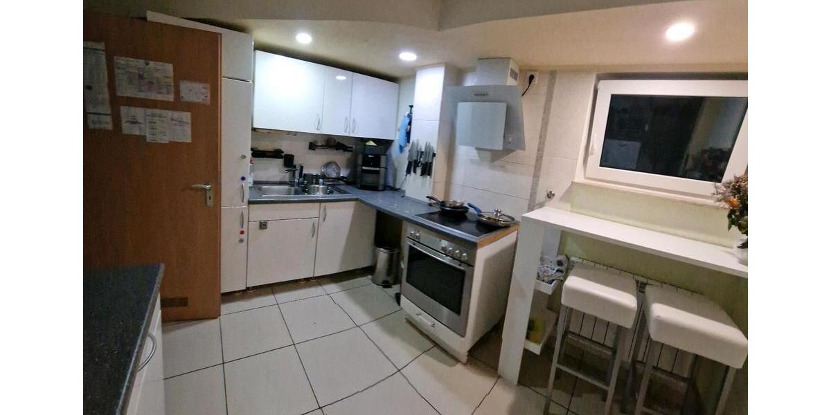 Erdgeschoßwohnung Tübingen Derendingen - 15 Zimmer, 156 m&sup2;, 480&euro; | Angebot:26026666