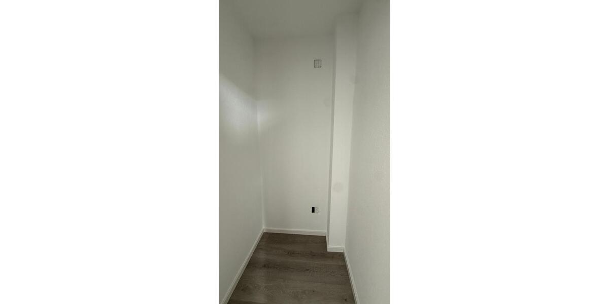 Etagenwohnung Wuppertal - 2 Zimmer, 71 m&sup2;, 570&euro; | Angebot:26674868