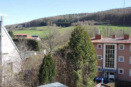 3-Zimmer-Dachgeschoßwohnung 84m² mit Balkon und Stellplatz 3 zimmer