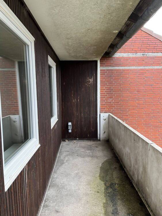 Schöne 4 Raum Wohnung mit Balkon.