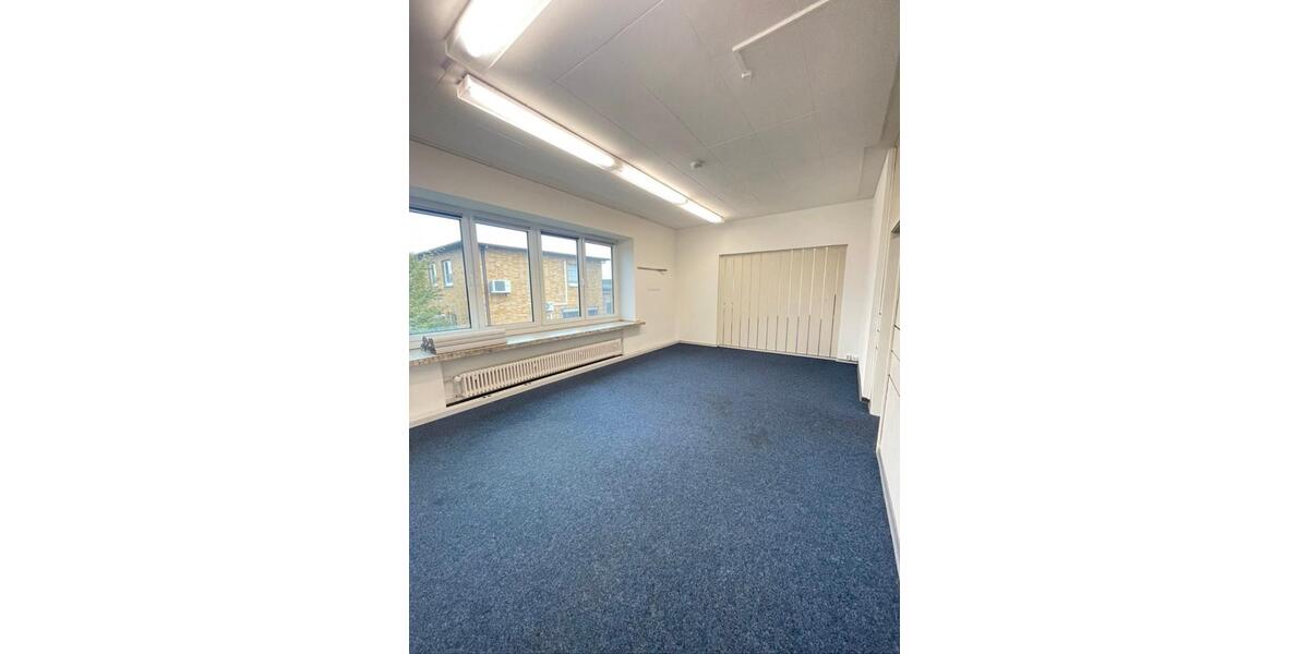 40m2 Büro im kleinem Handwerkerhof zimmer