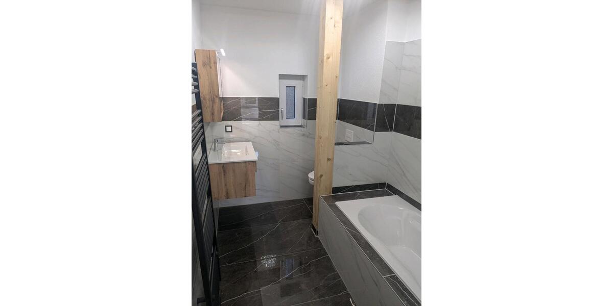 Erdgeschoßwohnung Gotha - 4 Zimmer, 100 m&sup2;, 950&euro; | Angebot:26361225