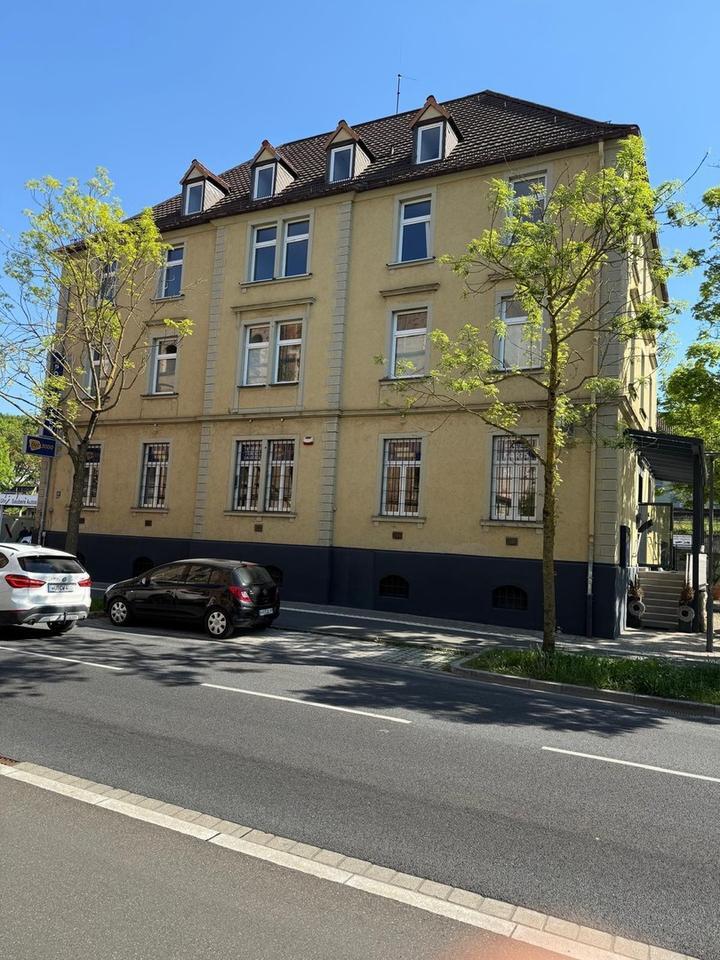 neuwertige Büroetage in Top-Lage zu vermieten ver. Nutzungen möglich