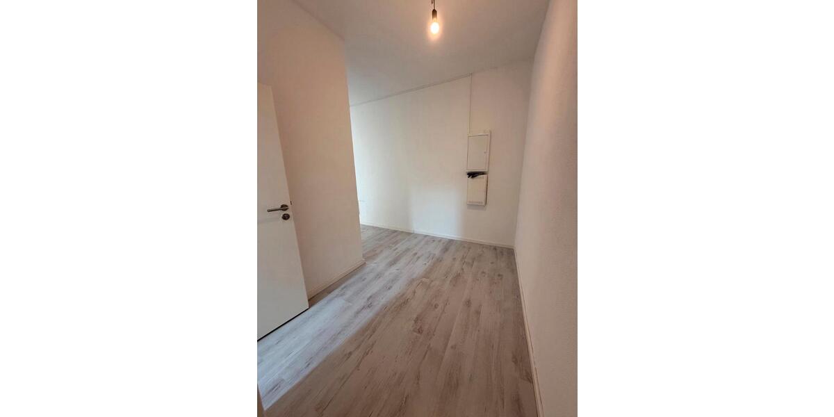Wohnen auf Zeit Ludwigsburg - 4 Zimmer, 95 m&sup2;, 500&euro; | Angebot:26386831