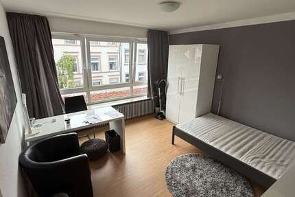 Wohnung zum Mieten in Frankfurt am Main 1.090 € 32 m²