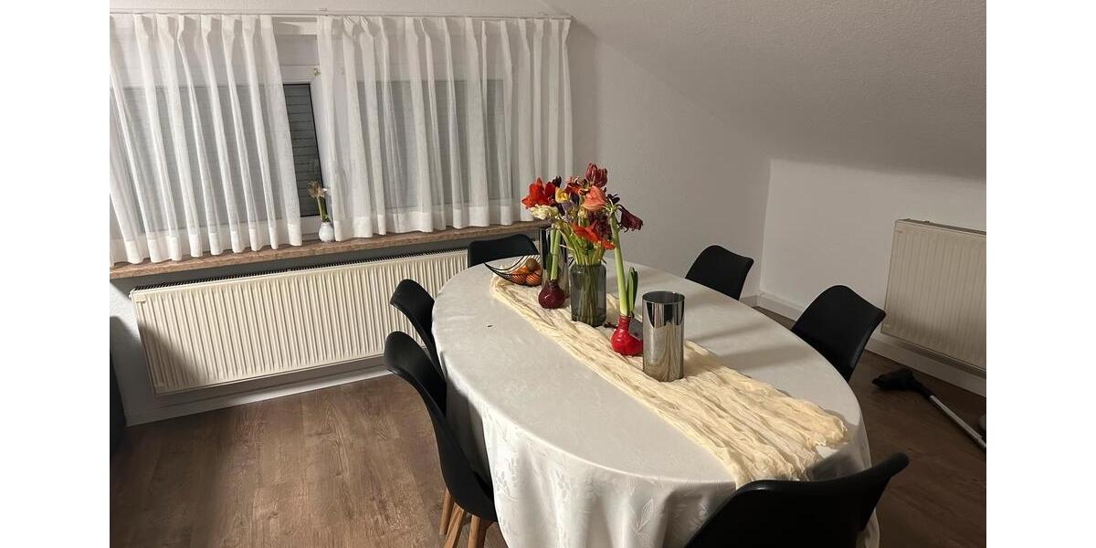 Dachgeschoßwohnung Eislingen (Fils) - 3 Zimmer, 84 m&sup2;, 1.050&euro; | Angebot:24719602