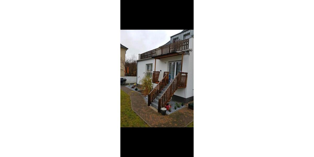 Erdgeschoßwohnung Leverkusen - 6 Zimmer, 150 m&sup2;, 2.300&euro; | Angebot:26518373