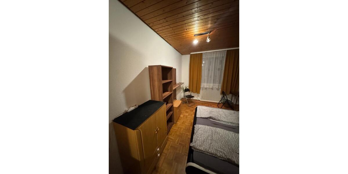 Wohnen auf Zeit Pfullendorf - 9 Zimmer, 20 m&sup2;, 600&euro; | Angebot:26386849