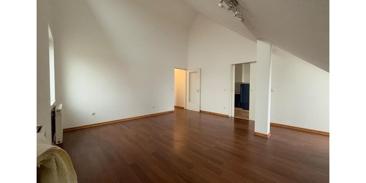 Dachgeschoßwohnung Nauen - 2 Zimmer, 64 m&sup2;, 849&euro; | Angebot:23860852