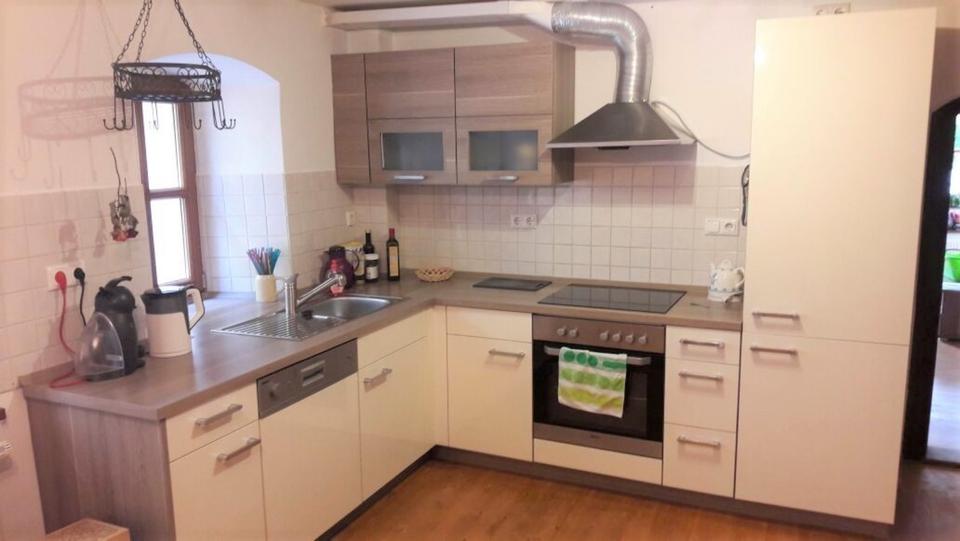 Sanierte Altbauwhg. 3,5 Zi. 113qm, besonderer Flair, Balkon, 1.OG 3.5 zimmer