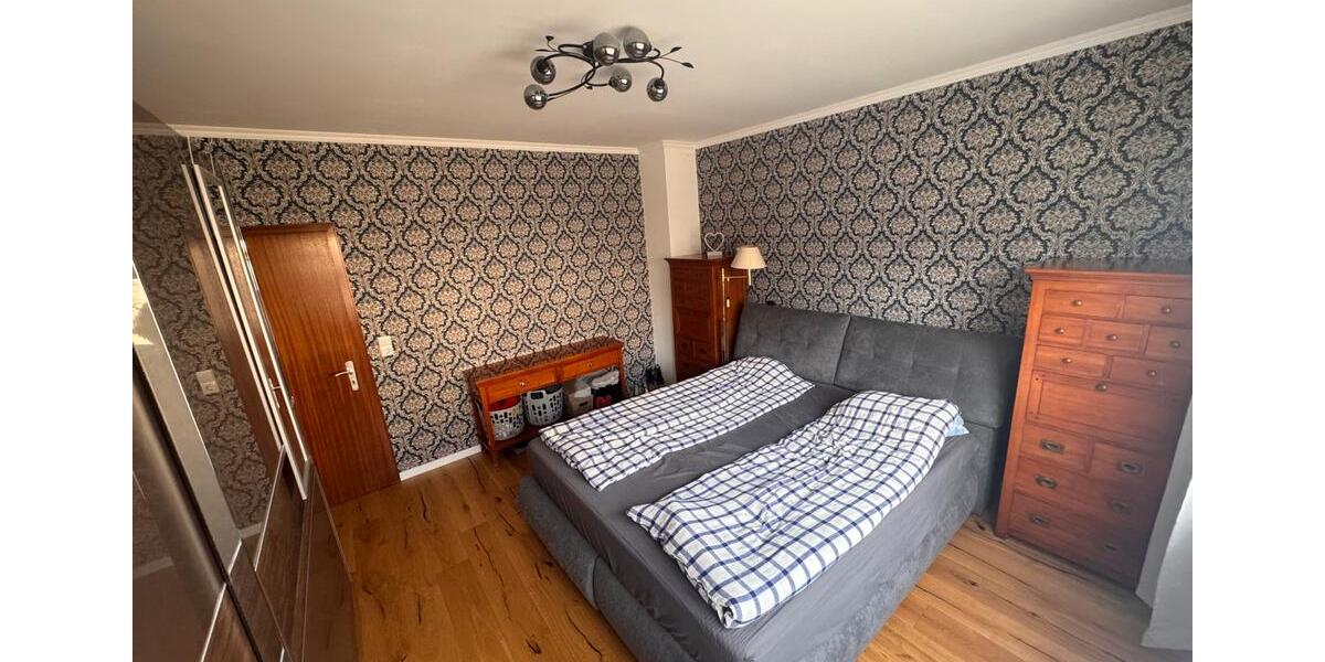 Etagenwohnung Walsdorf - 4 Zimmer, 120 m&sup2;, 1.000&euro; | Angebot:24598294
