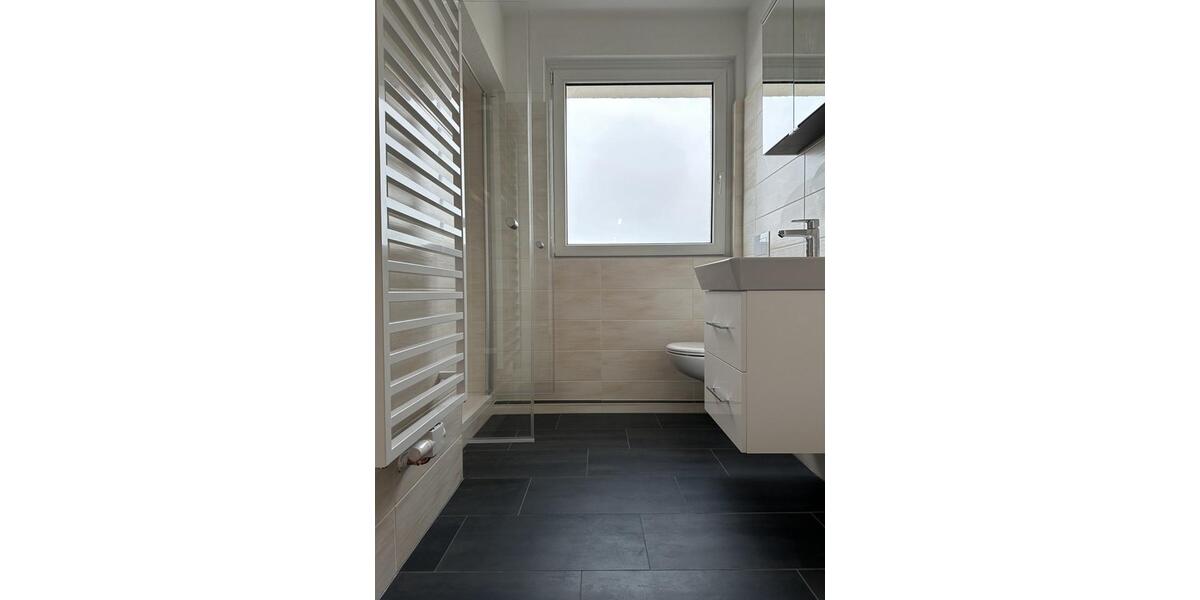 Dachgeschoßwohnung Neubrandenburg - 3 Zimmer, 85 m&sup2;, 1.225&euro; | Angebot:25943906