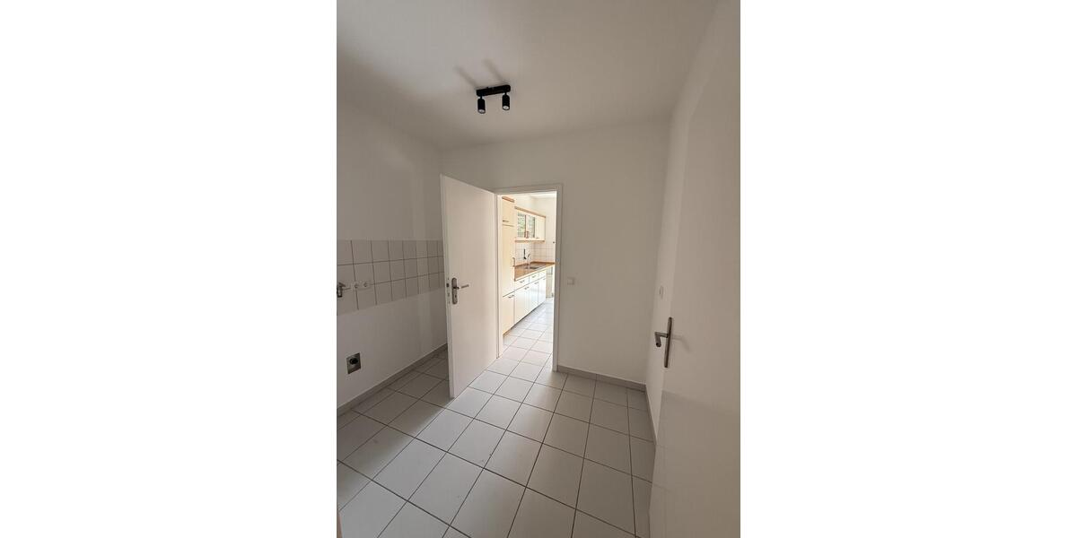 Erdgeschoßwohnung Lauenburg/Elbe Elbe - 3 Zimmer, 94 m&sup2;, 1.400&euro; | Angebot:25917936