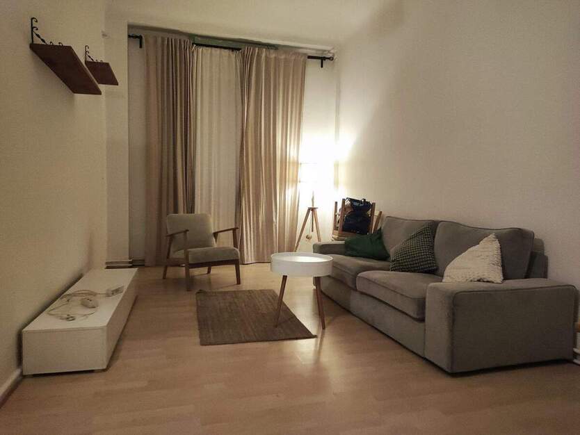 Möblierte 2-Zi Wohnung im Simon-Dach-Kiez 2 zimmer
