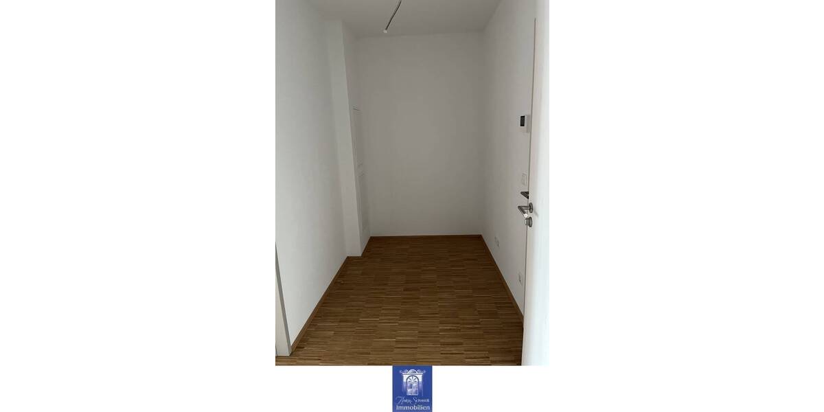Etagenwohnung Arnsdorf - 2 Zimmer, 42 m&sup2;, 555&euro; | Angebot:25709018