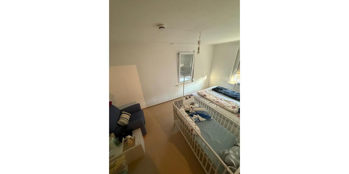 Etagenwohnung Schorndorf - 3 Zimmer, 75 m&sup2;, 880&euro; | Angebot:24627414