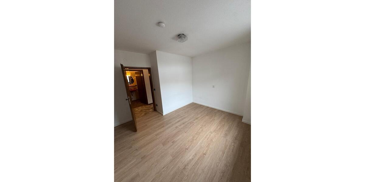 Erdgeschoßwohnung Schönwald im Schwarzwald - 2 Zimmer, 37 m&sup2;, 370&euro; | Angebot:25370377