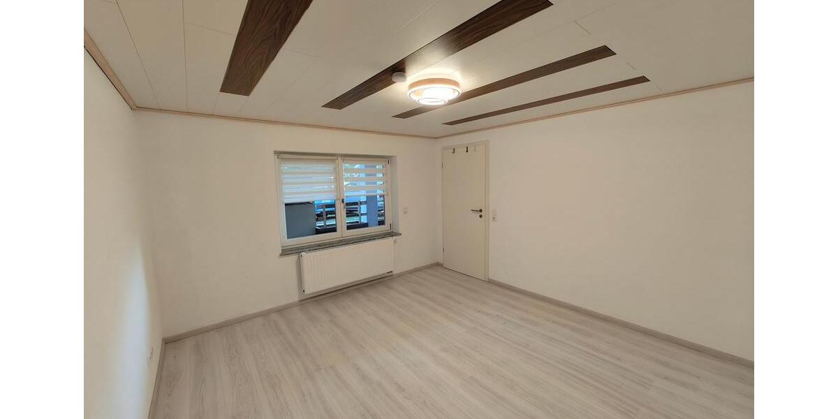 Erdgeschoßwohnung Geislingen - 2.5 Zimmer, 87 m&sup2;, 850&euro; | Angebot:26415051
