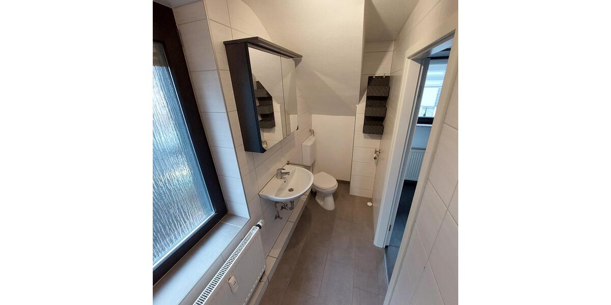 Dachgeschoßwohnung Saarbrücken West - 2 Zimmer, 55 m&sup2;, 430&euro; | Angebot:24786336