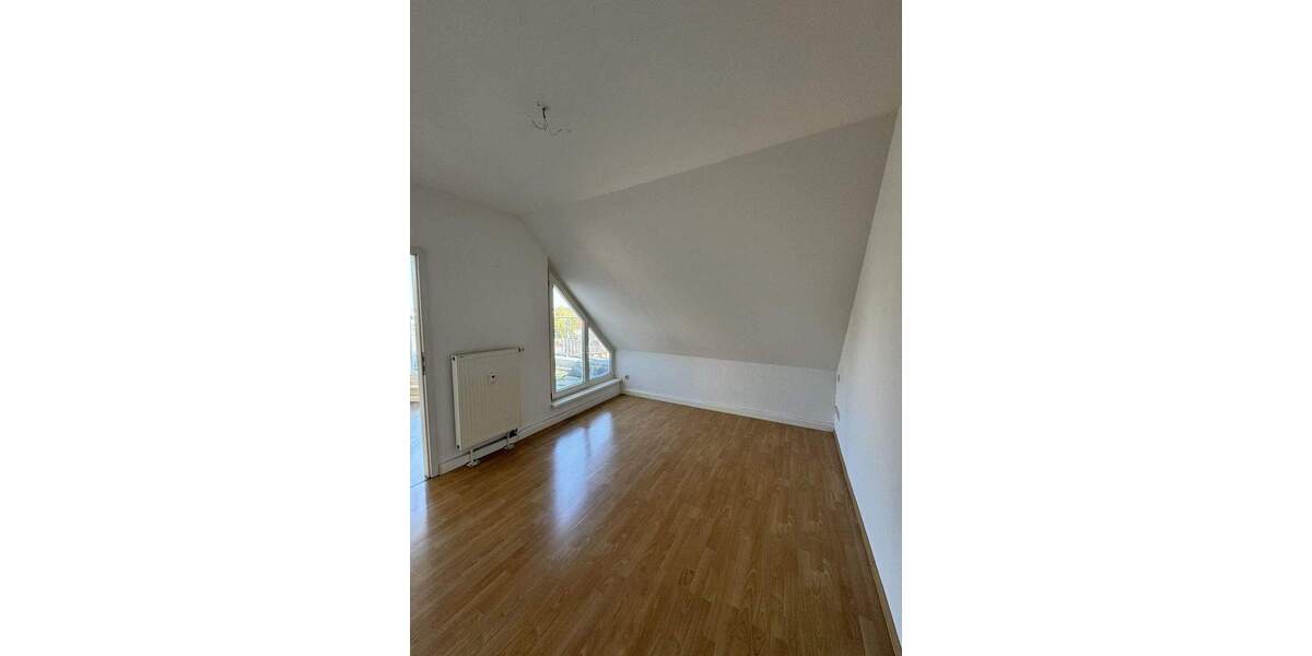 Etagenwohnung Naunhof Erdmannshain - 3 Zimmer, 97 m&sup2;, 700&euro; | Angebot:25701658