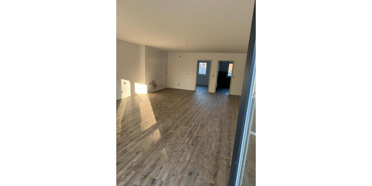 Etagenwohnung Mirow - 2 Zimmer, 70 m&sup2;, 10&euro; | Angebot:26455069