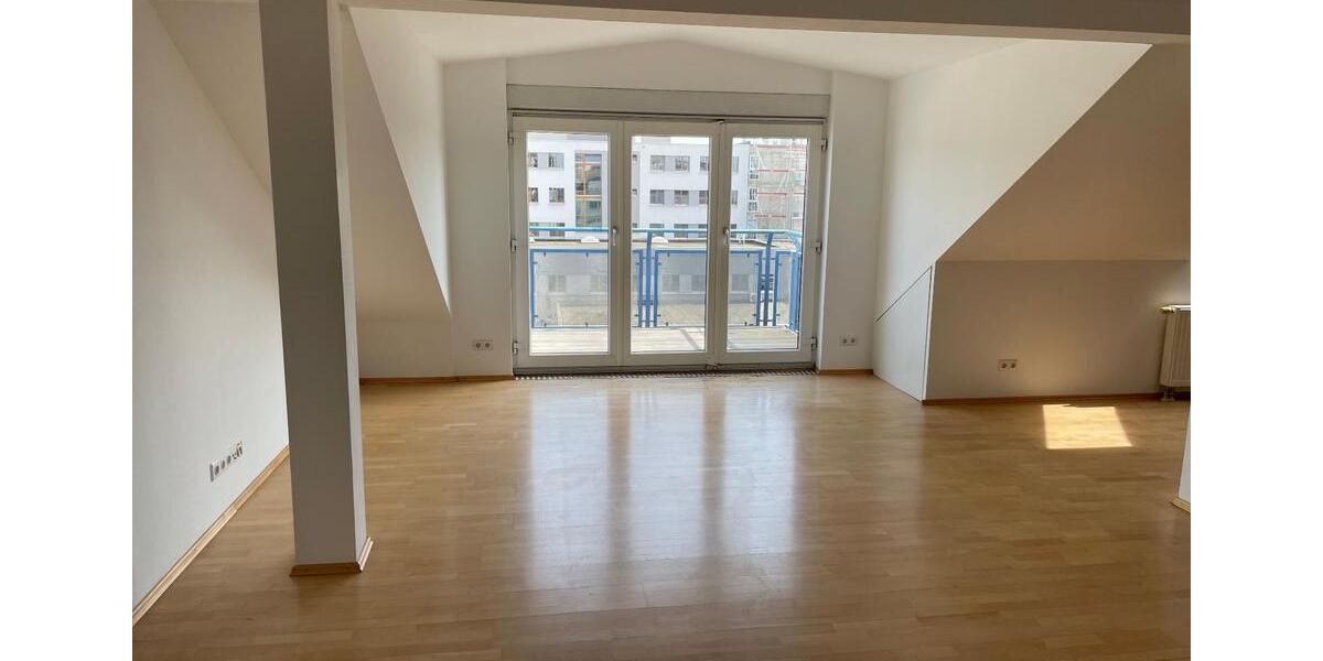 Darmstadt Stadtmitte exclusive 3 Zi. DG-Wohnung zu vermieten 3 zimmer