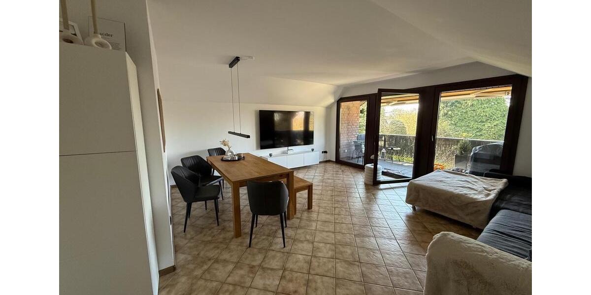 Dachgeschoßwohnung Goch - 3 Zimmer, 88 m&sup2;, 800&euro; | Angebot:26577542