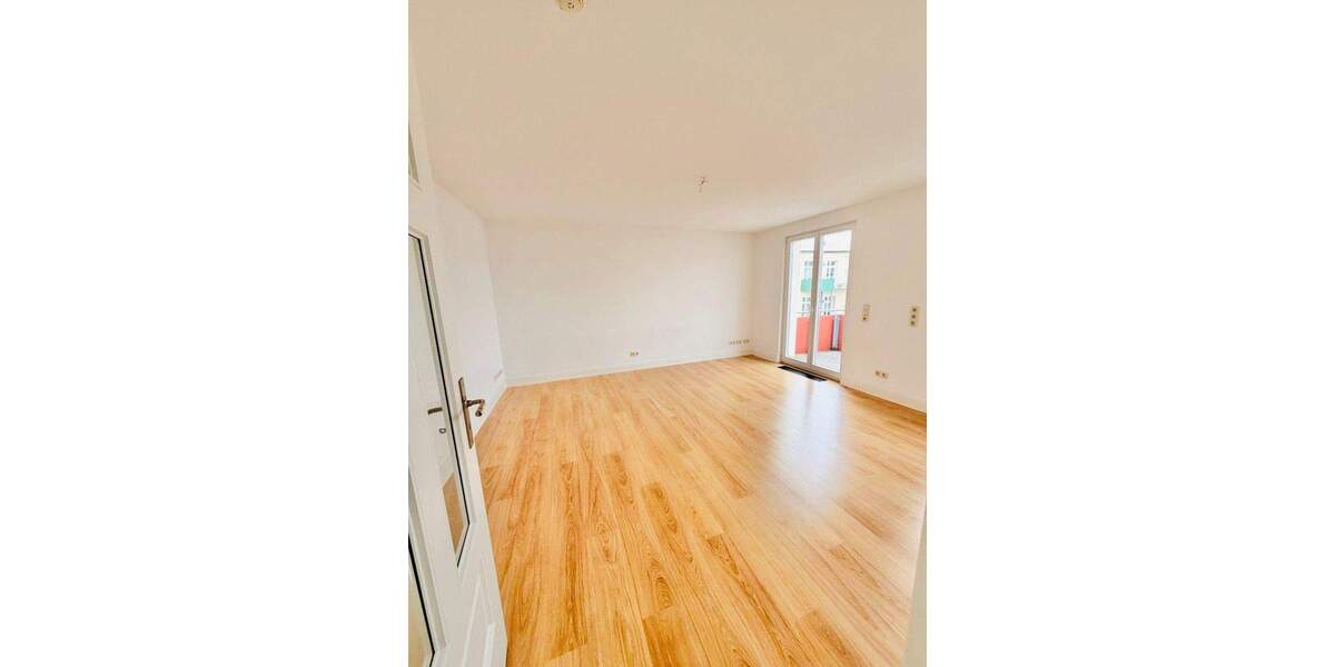 Etagenwohnung Schwerin Feldstadt - 4 Zimmer, 95 m&sup2;, 1.190&euro; | Angebot:25735304