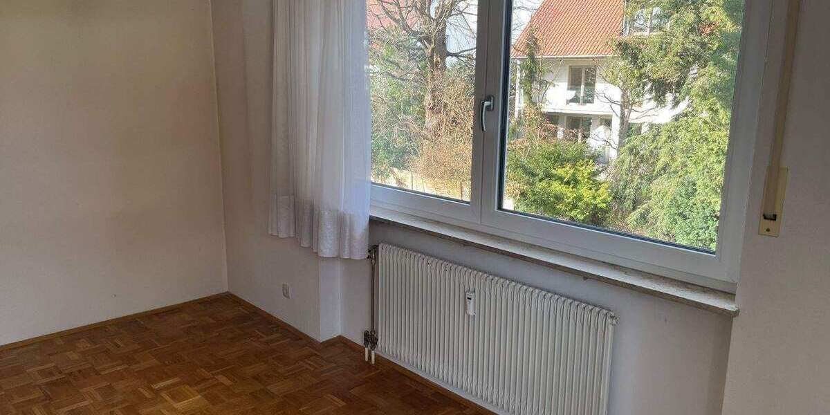 Etagenwohnung Nürnberg Zerzabelshof - 4 Zimmer, 115 m&sup2;, 1.350&euro; | Angebot:26672598