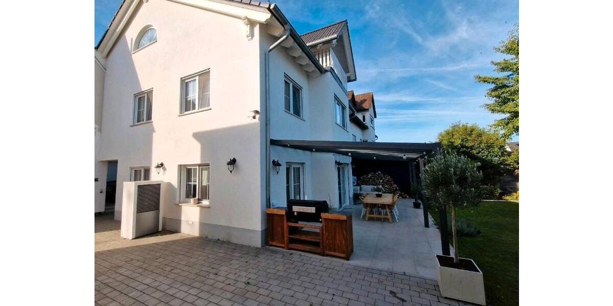 Einfamilienhaus Münzenberg - 5 Zimmer, 250 m&sup2;, 2.350&euro; | Angebot:24867594
