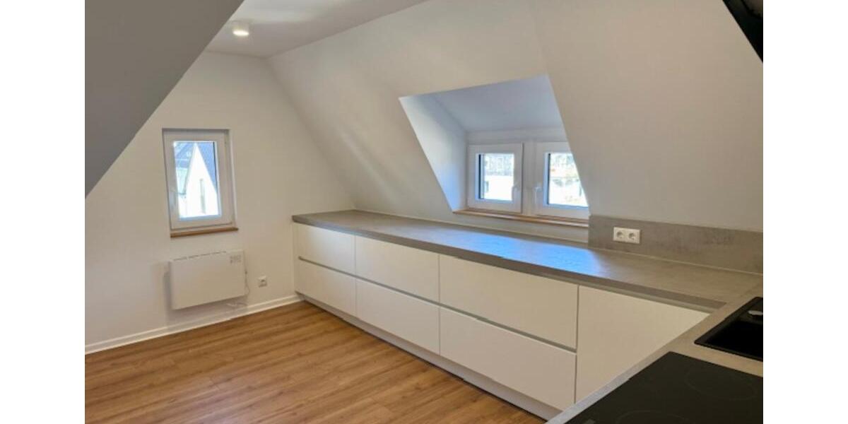 Dachgeschoßwohnung Wiesbaden Bierstadt - 2 Zimmer, 59 m&sup2;, 1.020&euro; | Angebot:24422077