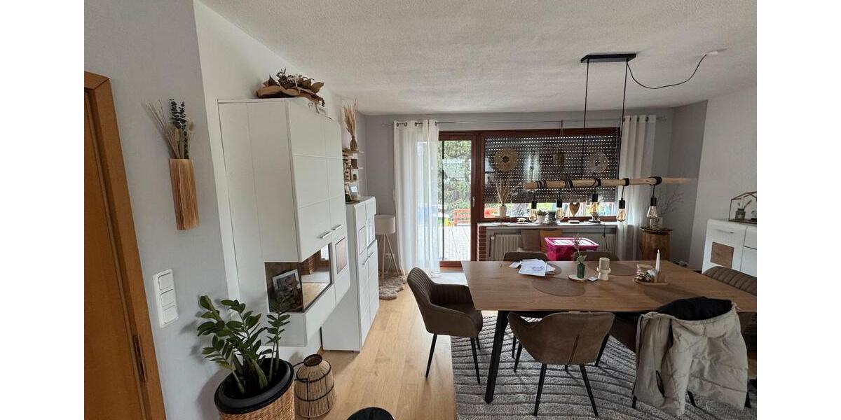 Erdgeschoßwohnung Bodenfelde - 4.5 Zimmer, 110 m&sup2;, 550&euro; | Angebot:25790288