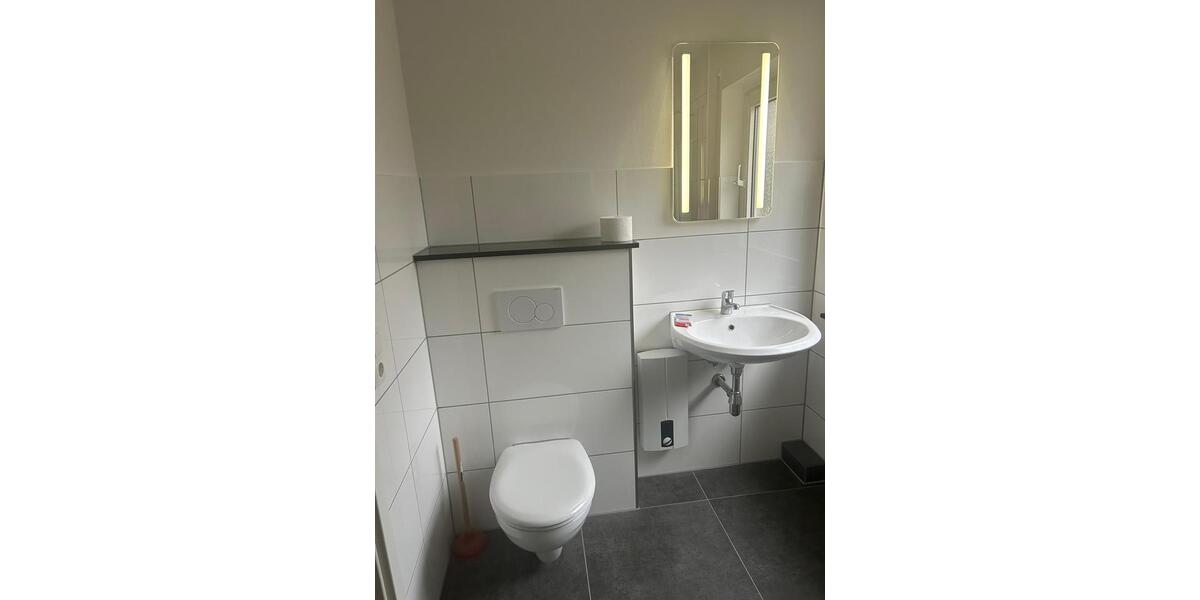 Einfamilienhaus Kaiserslautern Einsiedlerhof - 7 Zimmer, 193 m&sup2;, 1.800&euro; | Angebot:26215847