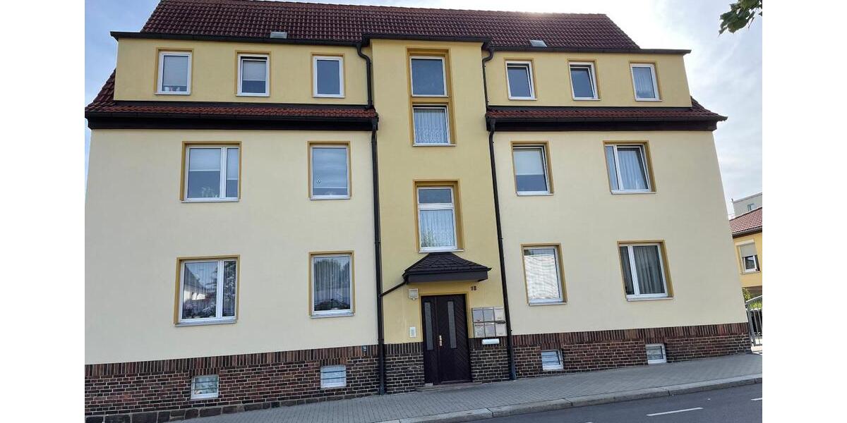 Dachgeschoßwohnung Limbach-Oberfrohna Oberfrohna - 2.5 Zimmer, 57 m&sup2;, 340&euro; | Angebot:26131610