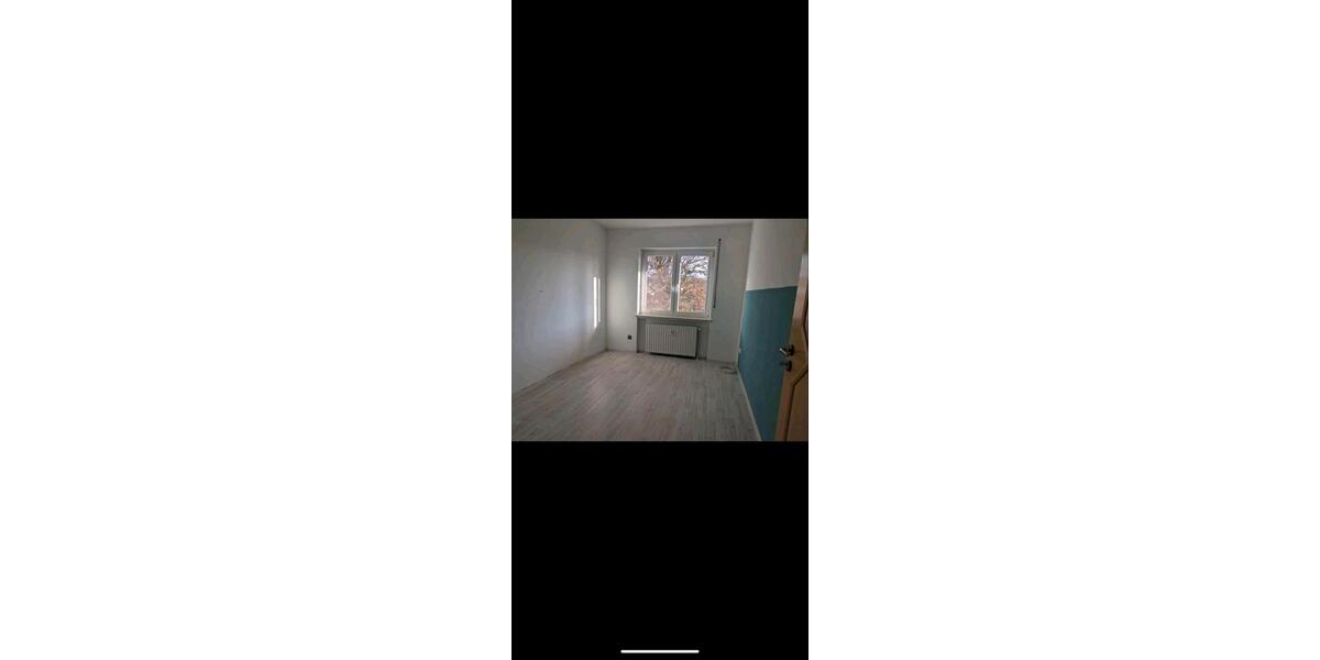 Erdgeschoßwohnung Neukirchen - 3 Zimmer, 109 m&sup2;, 1.150&euro; | Angebot:26574666