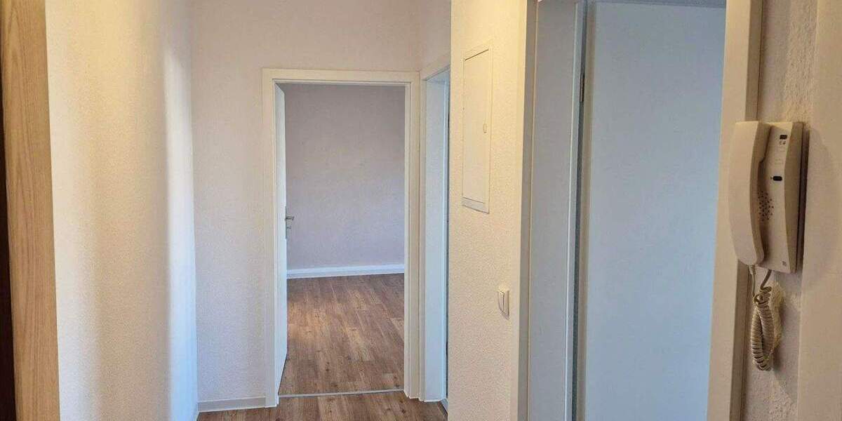 Etagenwohnung Rostock Stadtmitte - 2 Zimmer, 50 m&sup2;, 490&euro; | Angebot:25244634