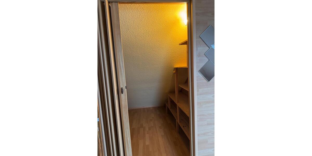 Dachgeschoßwohnung Upgant-Schott Schott - 1 Zimmer, 80 m&sup2;, 525&euro; | Angebot:24895786