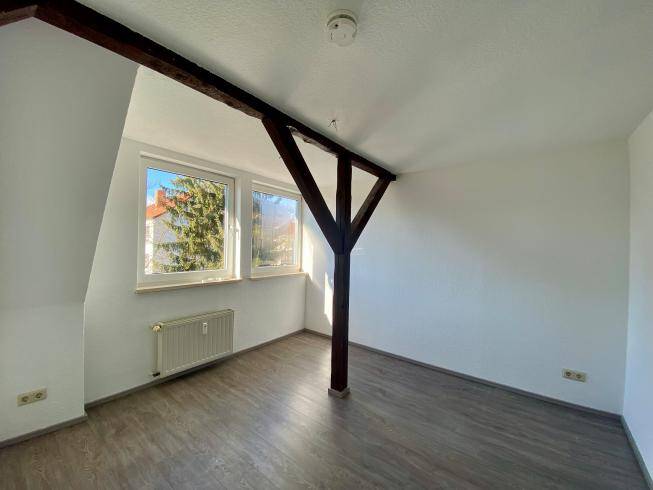 Etagenwohnung Oschersleben - 3 Zimmer, 66 m&sup2;, 330&euro; | Angebot:26108631