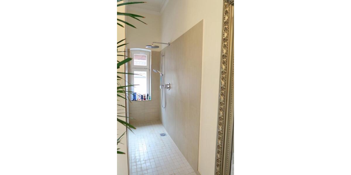 Erdgeschoßwohnung Bad Oeynhausen - 4 Zimmer, 176 m&sup2;, 1.265&euro; | Angebot:22479772