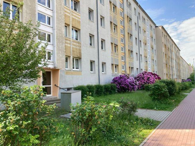 Erdgeschoßwohnung Hermsdorf - 3 Zimmer, 59 m&sup2;, 350&euro; | Angebot:25218003