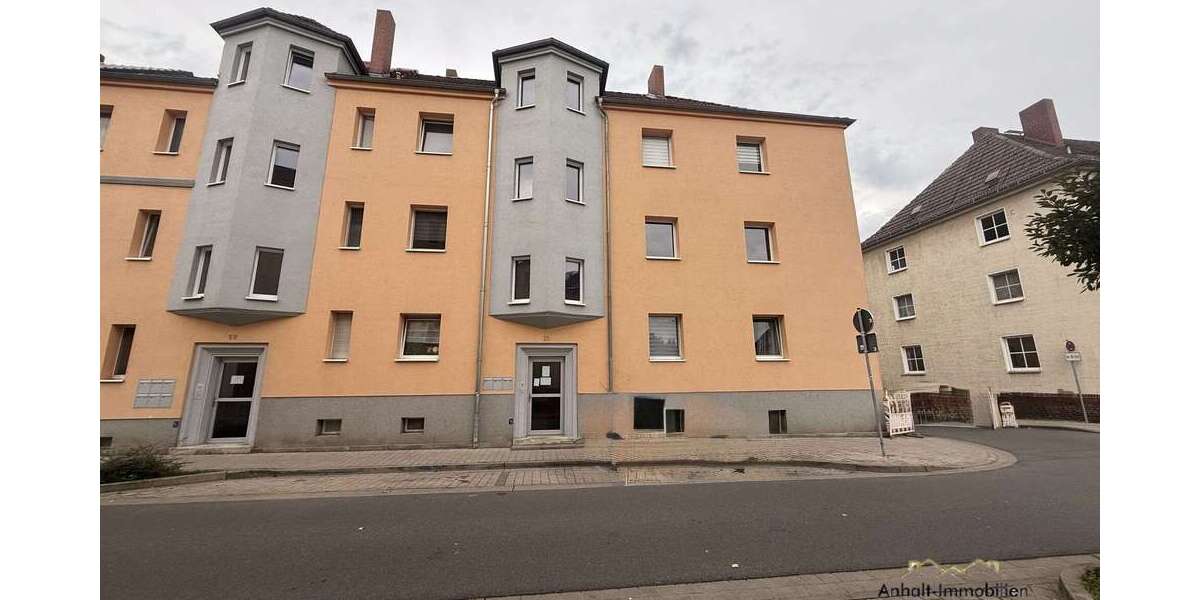 Wohnung zum Mieten in Bitterfeld 650 € 92 m² 4 zimmer