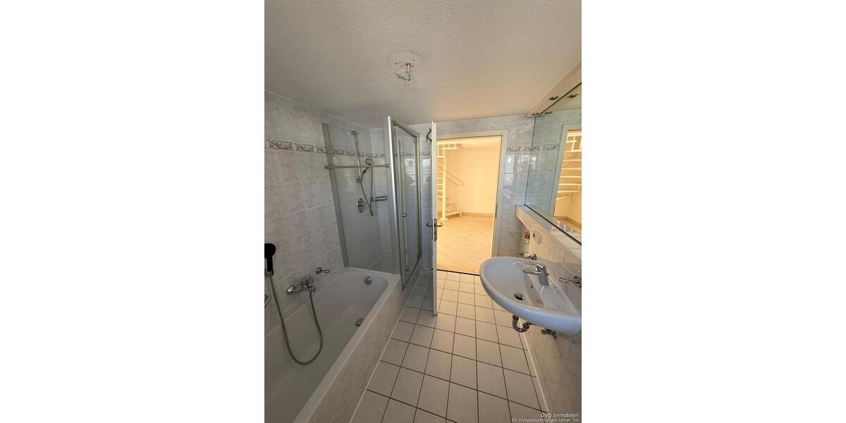 Dachgeschoßwohnung Memmingen - 2.5 Zimmer, 85 m&sup2;, 995&euro; | Angebot:25852501