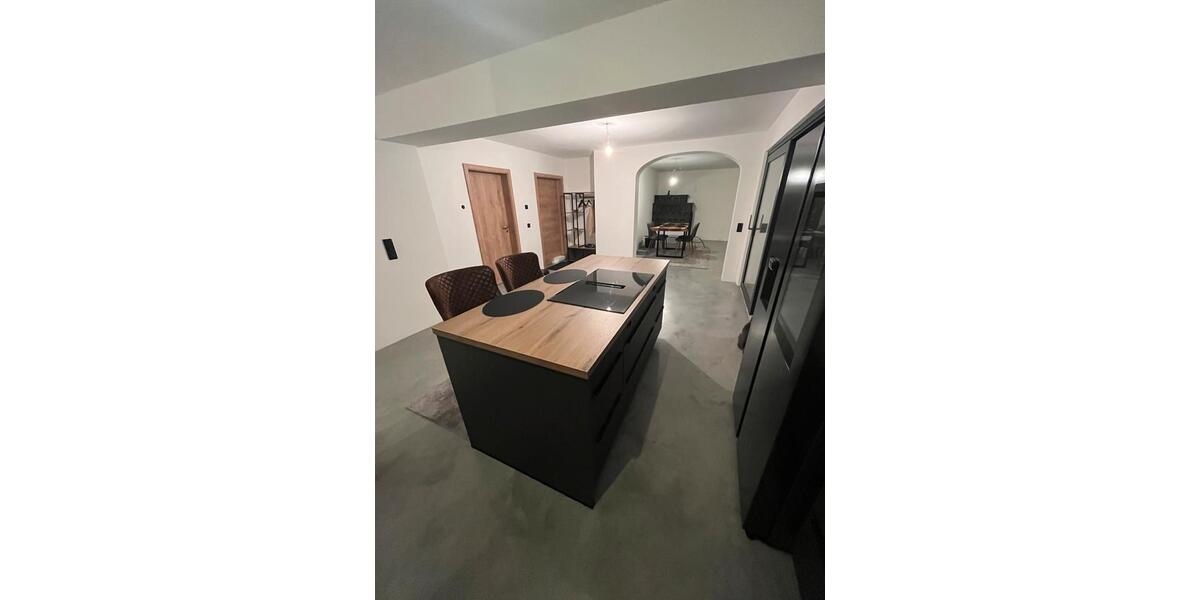 Terrassenwohnung Burgkirchen an der Alz - 5 Zimmer, 158 m&sup2;, 1.450&euro; | Angebot:25614091