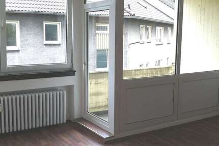 Wohnung zum Mieten in Wuppertal 470 € 67 m² 3 zimmer